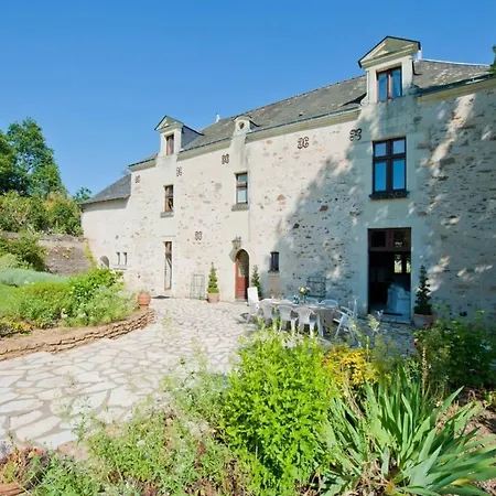 Villa 17th Century Manor House Doue-la-Fontaine
